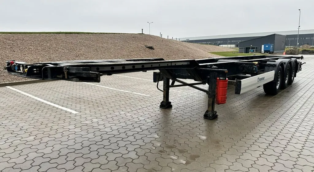 KRONE SDC 27 eLTU50 container chassis semi-trailer – Image 1